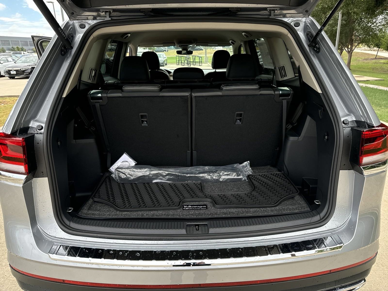 Certified 2026 Volkswagen Atlas SE image 19