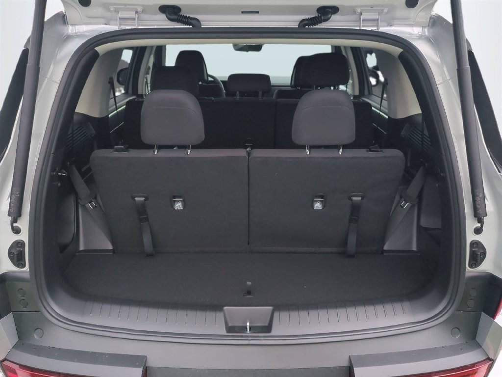New 2027 Hyundai Santa Fe SE FWD image 14