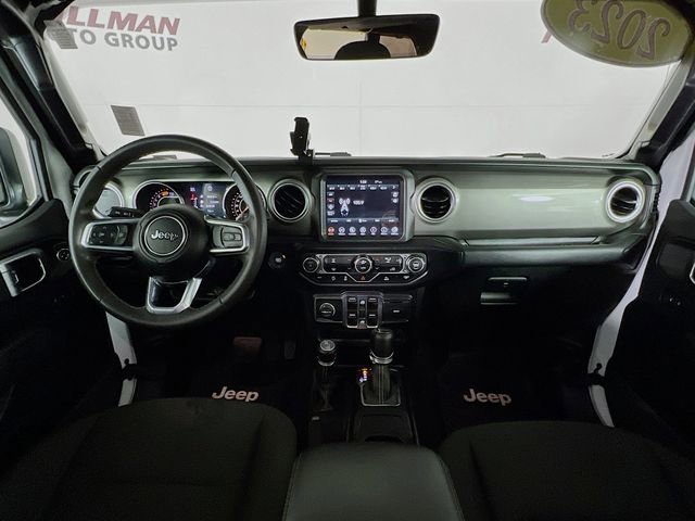 Used 2023 Jeep Wrangler Sahara image 24