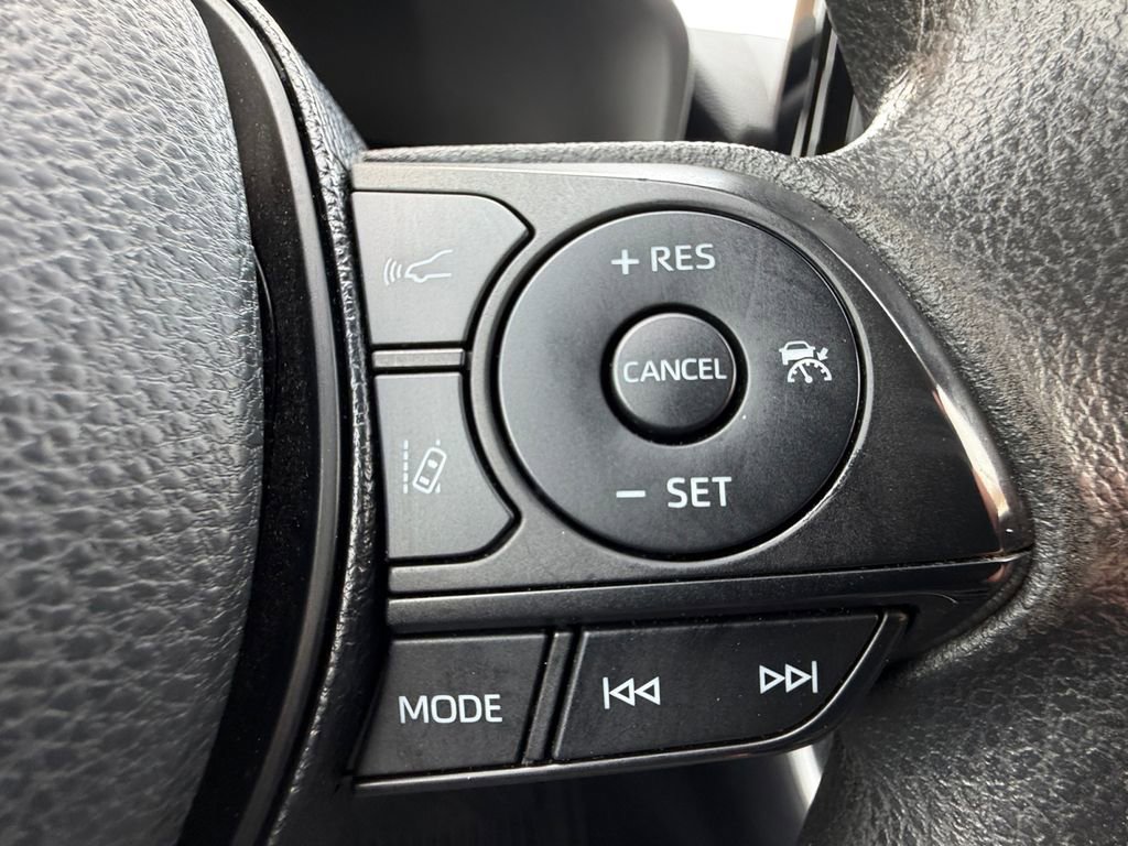 Used 2019 Toyota RAV4 LE w/ All Weather Liner Package AWD/4WD image 24