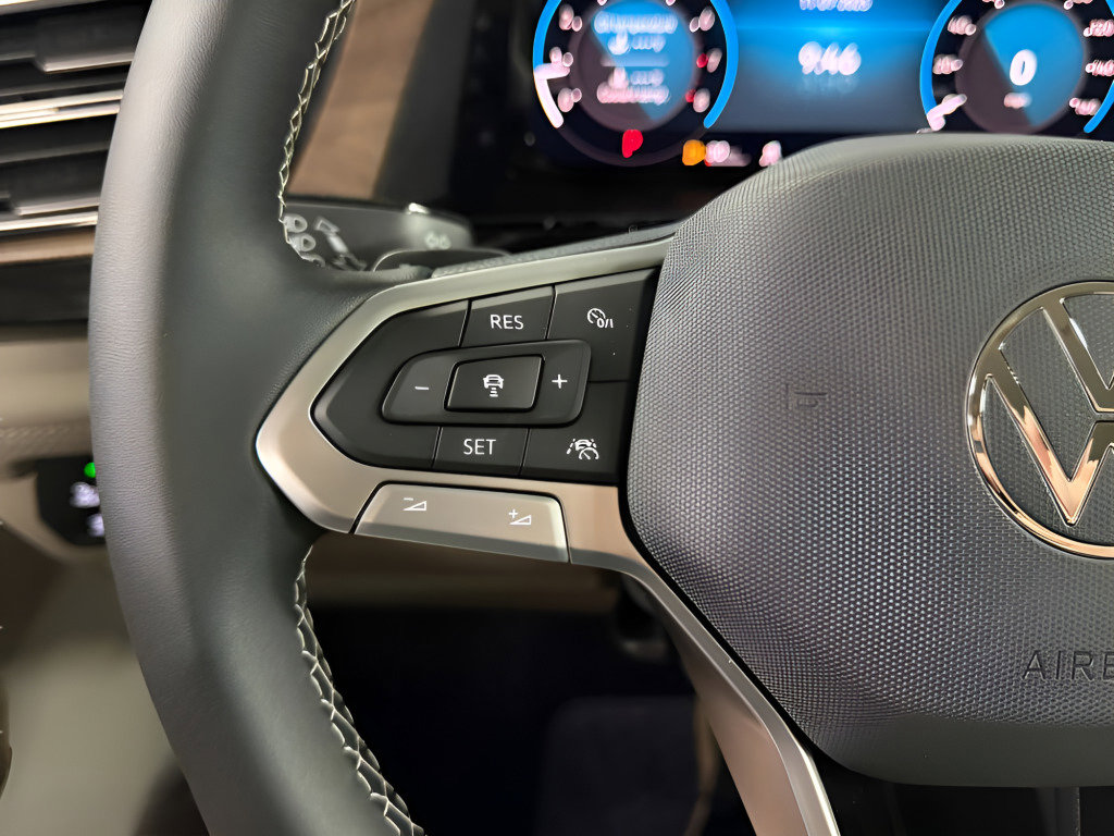 New 2026 Volkswagen Atlas SE image 12