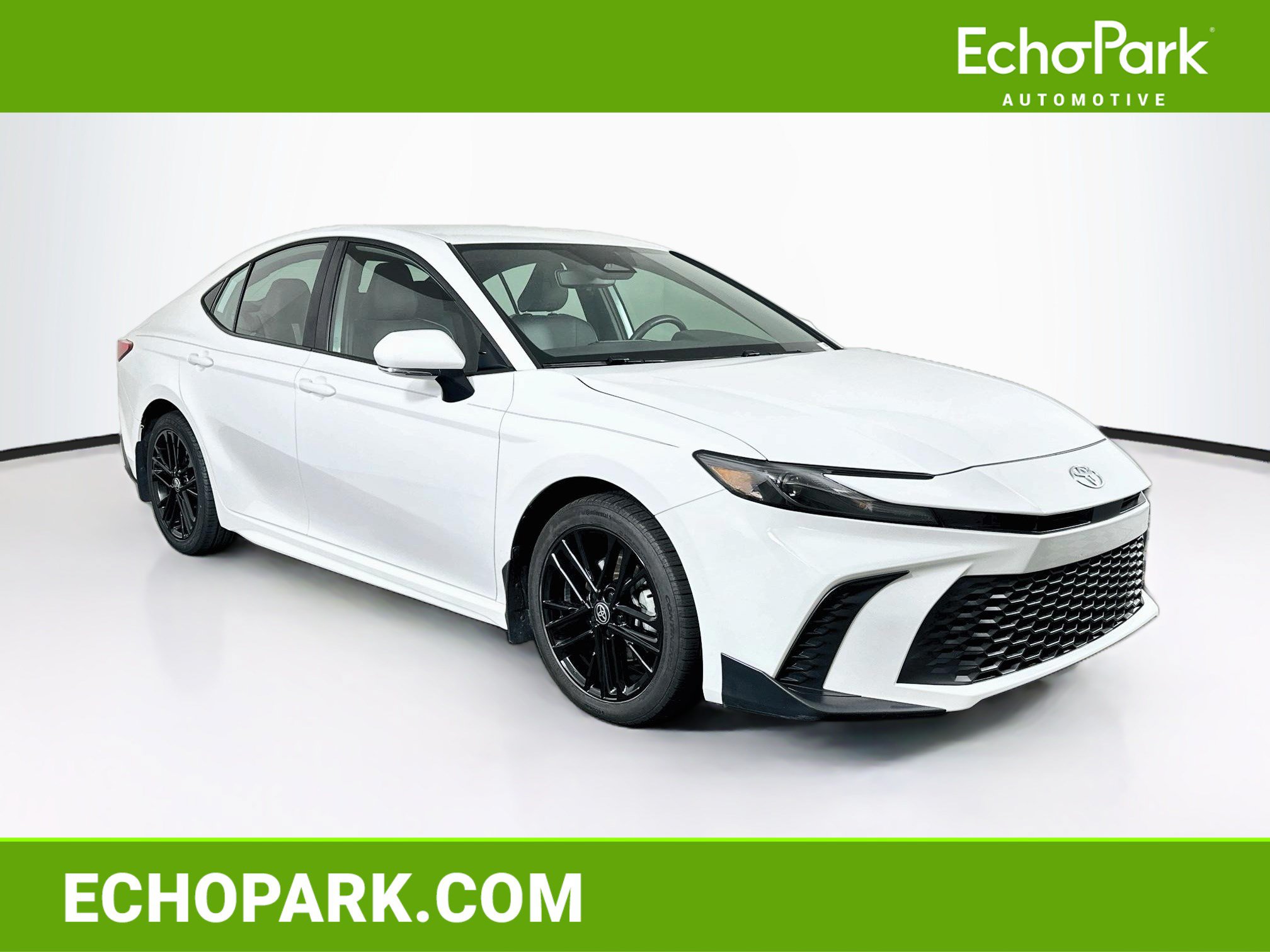 Used 2025 Toyota Camry SE