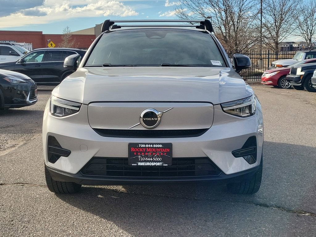 Used 2023 Volvo C40 Recharge Core image 9