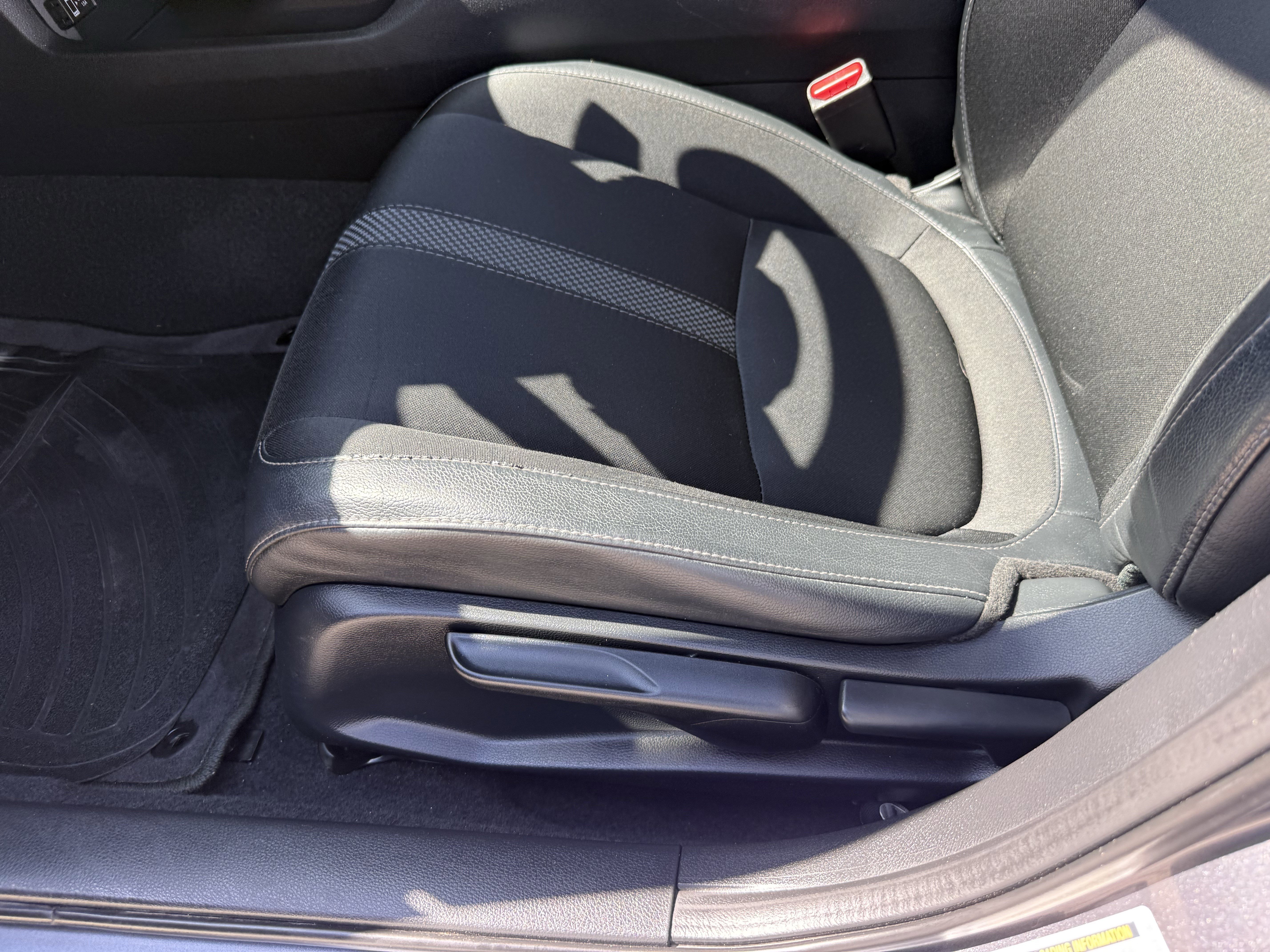 Used 2020 Honda Civic Sport image 28