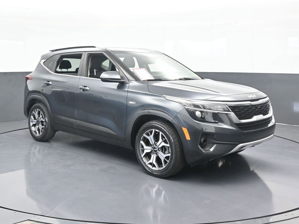 Used 2022 Kia Seltos EX image 8