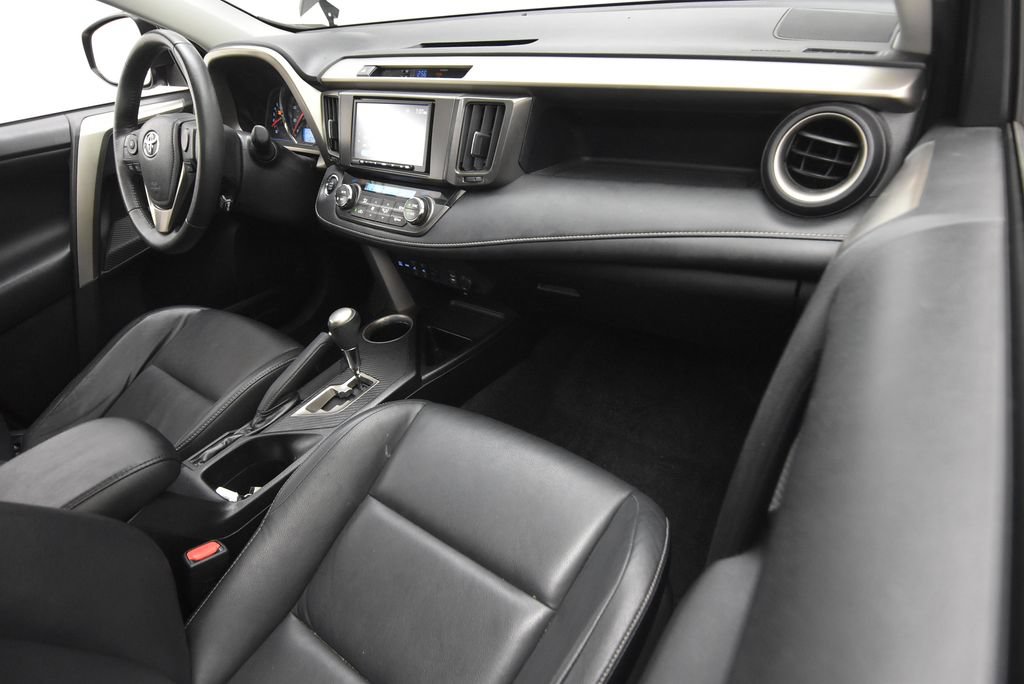Used 2013 Toyota RAV4 Limited AWD/4WD image 29