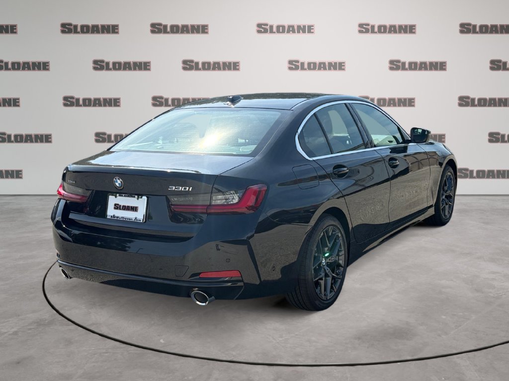 New 2026 BMW 330i xDrive Sedan w/ Premium Package AWD/4WD image 5