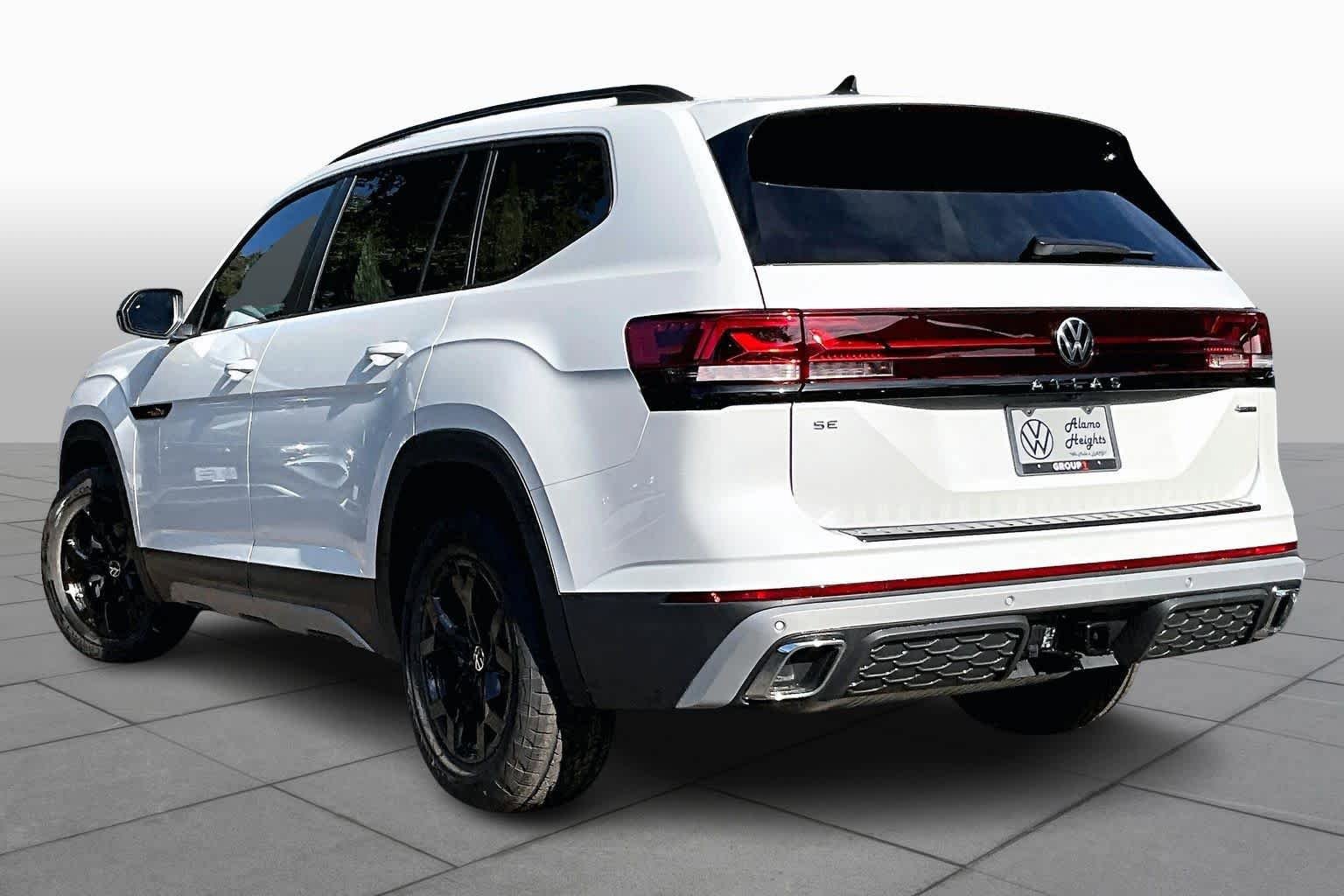 New 2026 Volkswagen Atlas Peak Edition image 12