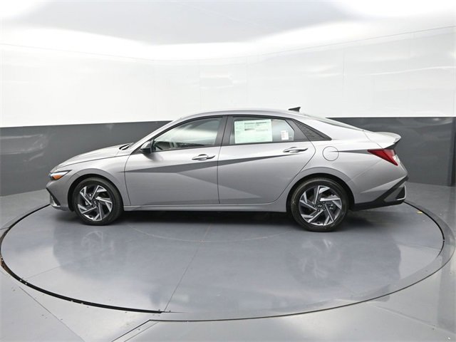 New 2025 Hyundai Elantra SEL image 5
