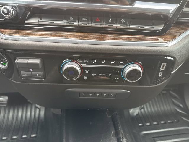 Used 2024 GMC Sierra 3500 SLE w/ SLE Convenience Package image 29