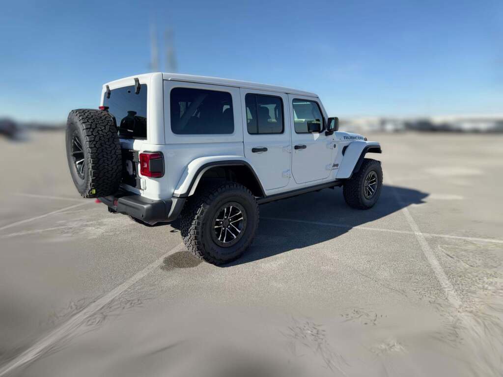 New 2025 Jeep Wrangler Unlimited Rubicon image 12