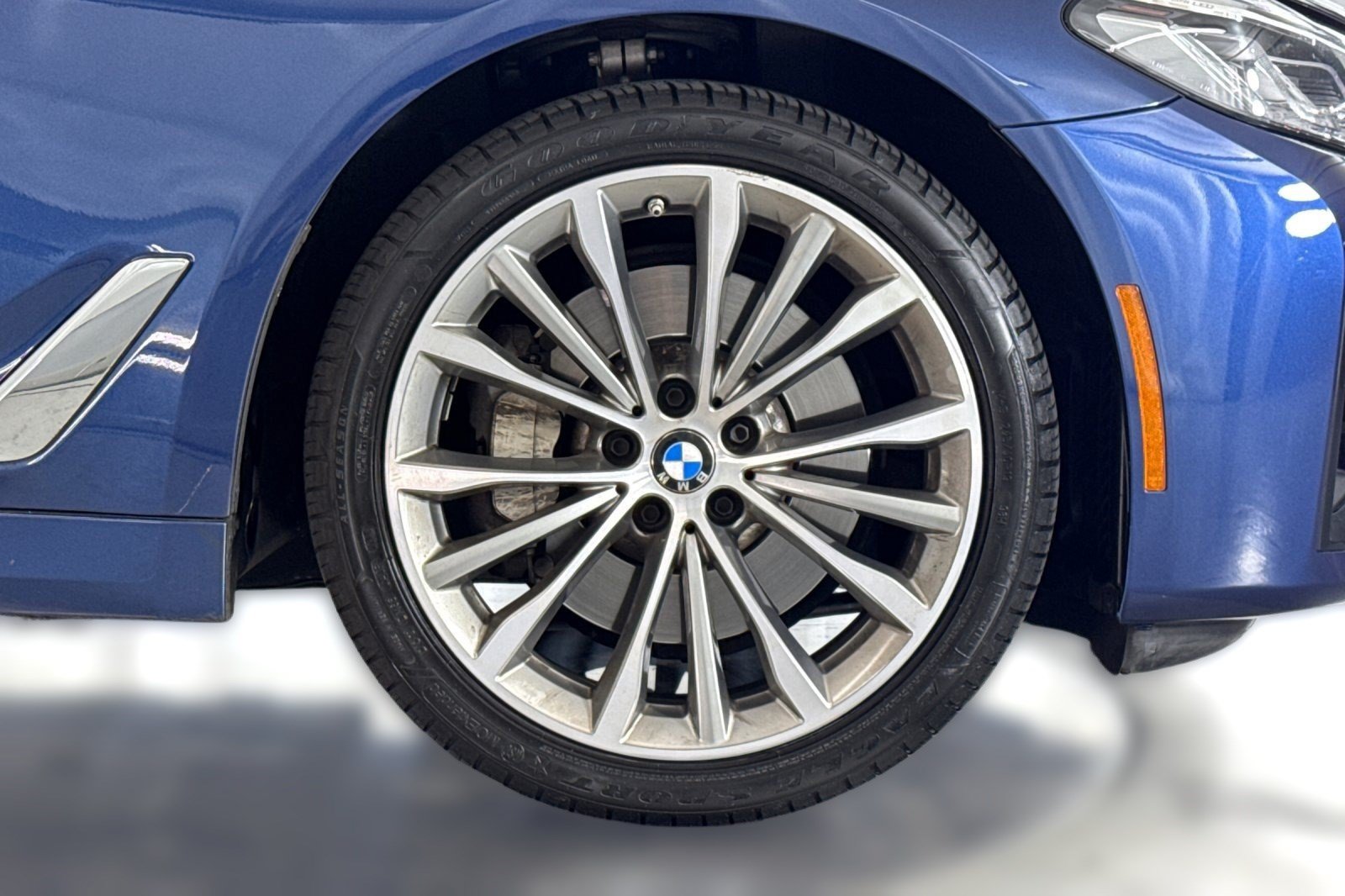 Certified 2023 BMW 530i w/ Convenience Package RWD image 13