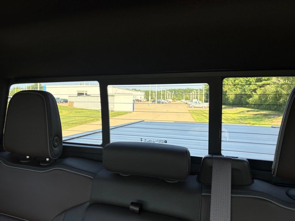 Used 2024 GMC Sierra 1500 Denali w/ Technology Package AWD/4WD image 43