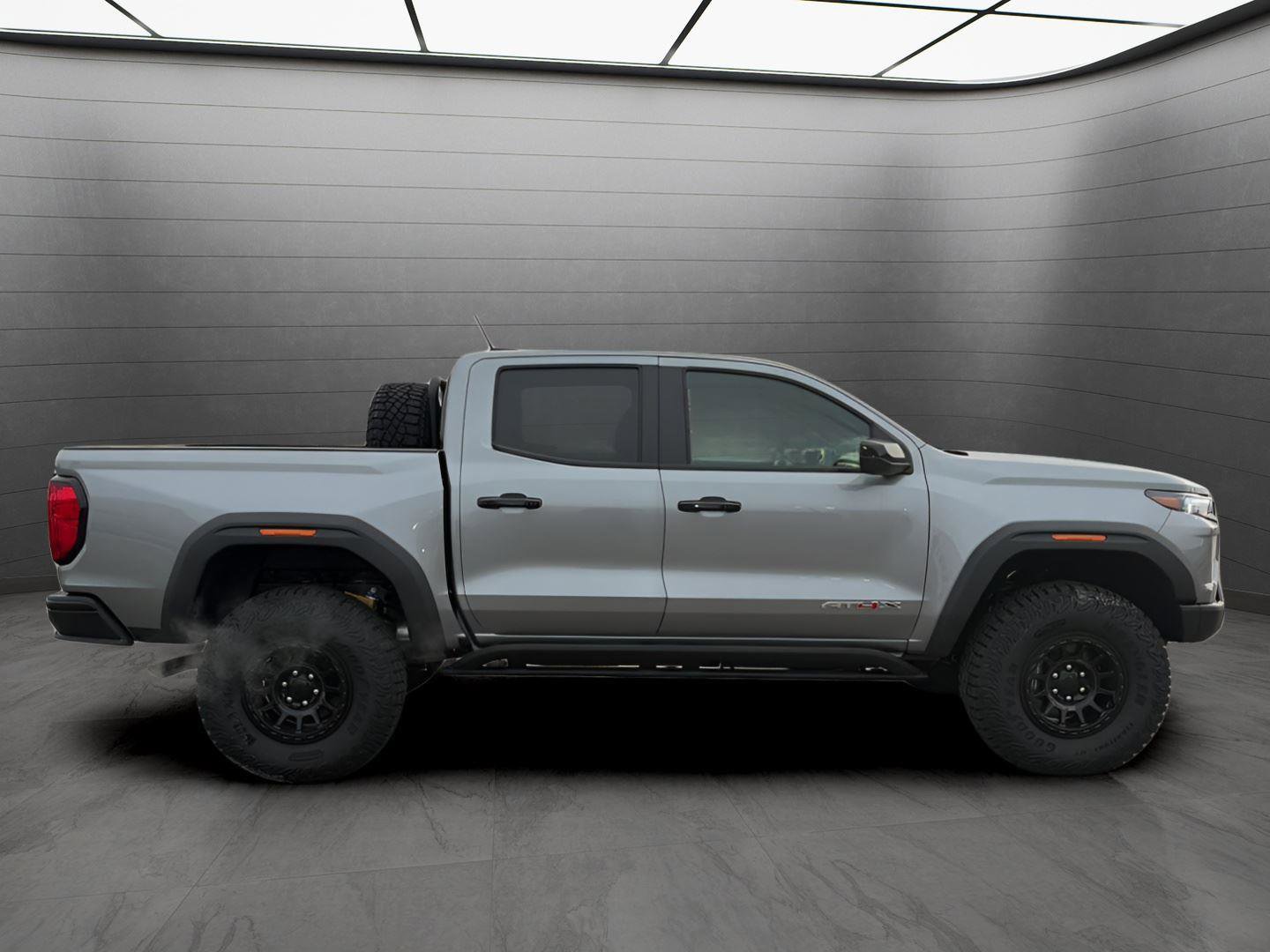 New 2025 GMC Canyon AT4 w/ AT4X AEV Edition image 4