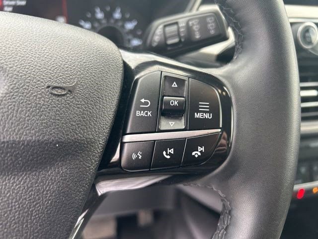 Used 2022 Ford Escape SE w/ Cold Weather Package image 17