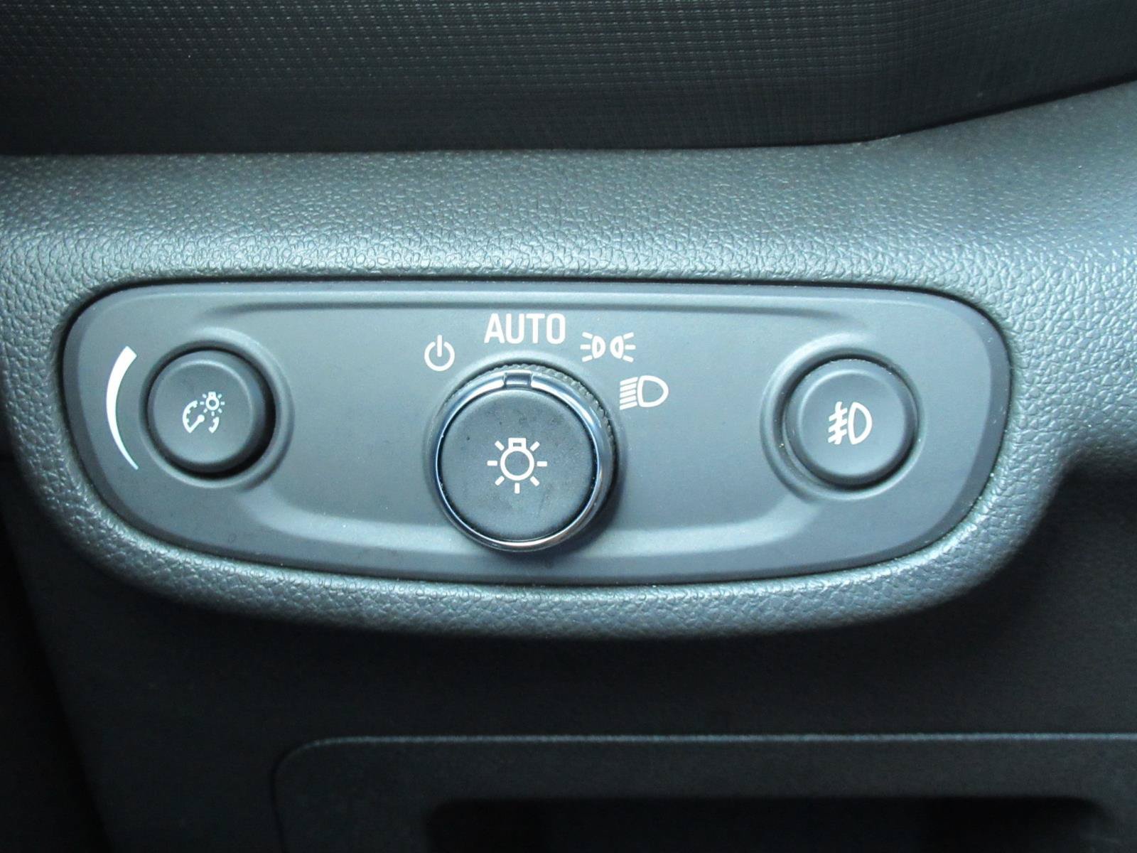 Used 2023 Chevrolet TrailBlazer RS w/ Convenience Package FWD image 21