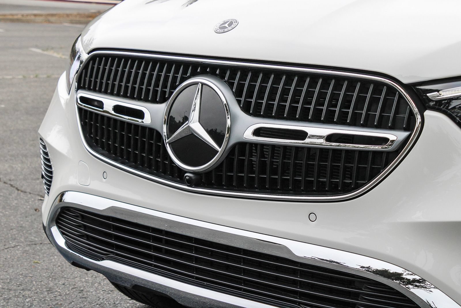 Certified 2026 Mercedes-Benz GLC 300 4MATIC image 6