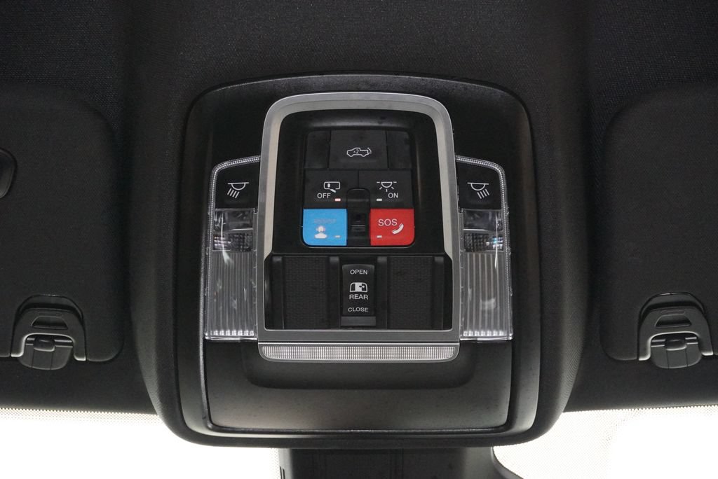 Used 2025 RAM 1500 Laramie w/ Sport Appearance Package AWD/4WD image 21