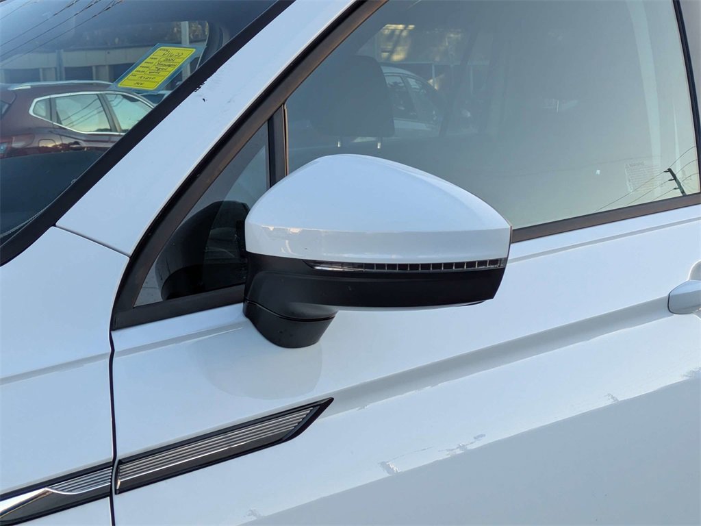 Used 2024 Volkswagen Tiguan S image 12