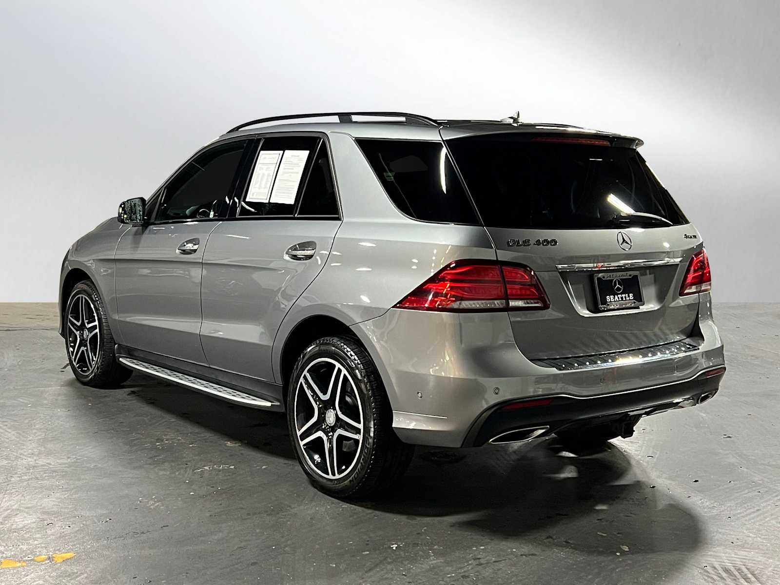 Used 2016 Mercedes-Benz GLE 400 4MATIC image 5