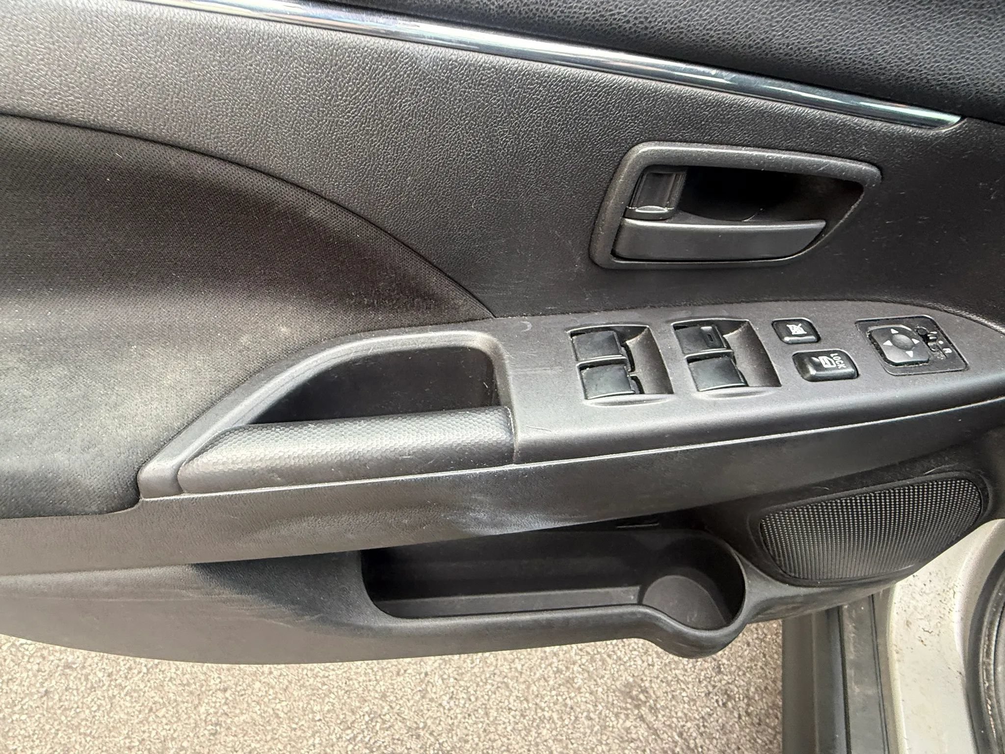 Used 2015 Mitsubishi Outlander Sport ES FWD image 22