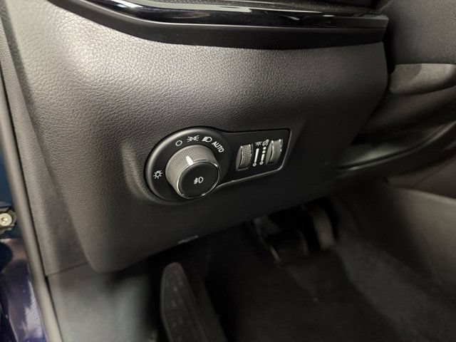 New 2026 Jeep Compass Limited AWD/4WD image 15