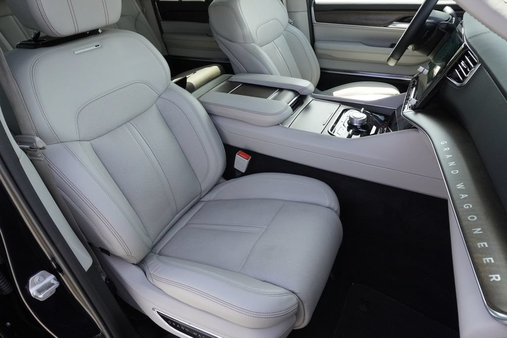 Used 2023 Jeep Grand Wagoneer 4WD image 24