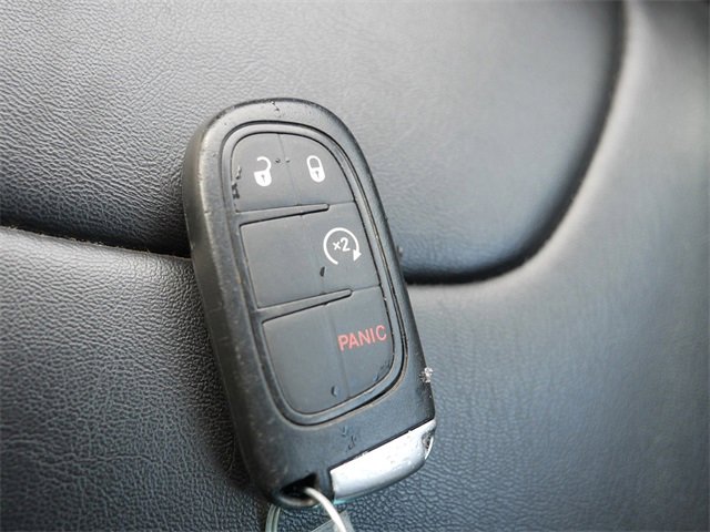 Used 2019 Jeep Cherokee Trailhawk w/ Cold Weather Group image 38