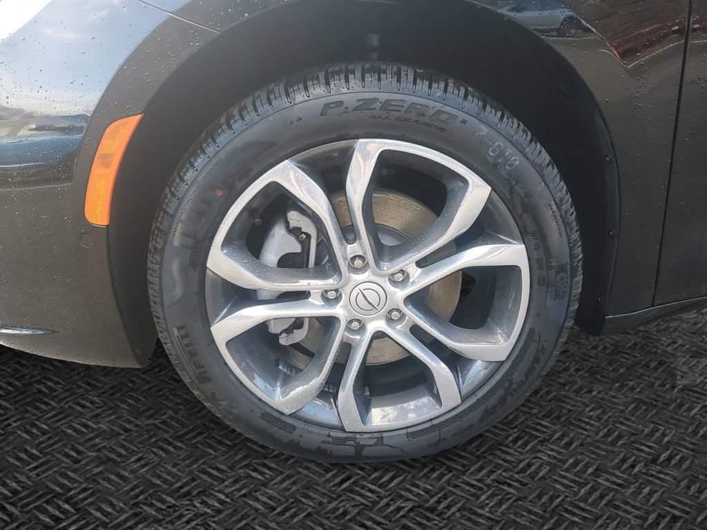 New 2026 Chrysler Pacifica Pinnacle image 11