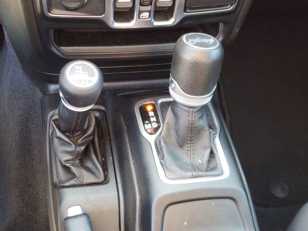 Used 2019 Jeep Wrangler Unlimited Sport S image 27