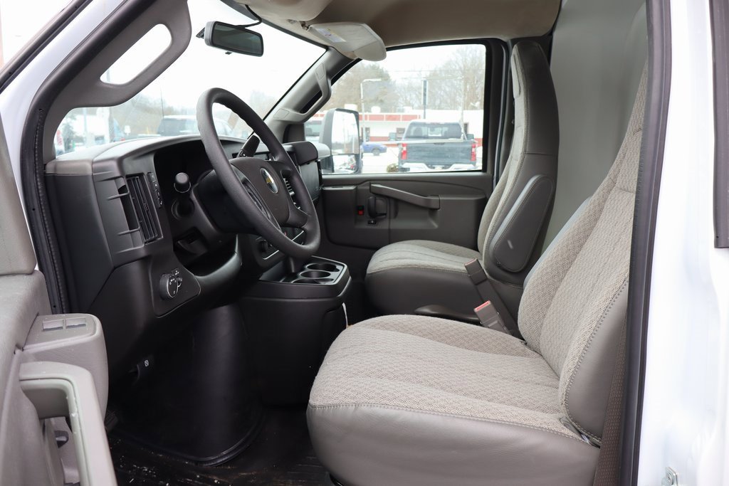 New 2025 Chevrolet Express 3500 w/ Power Convenience Package image 5