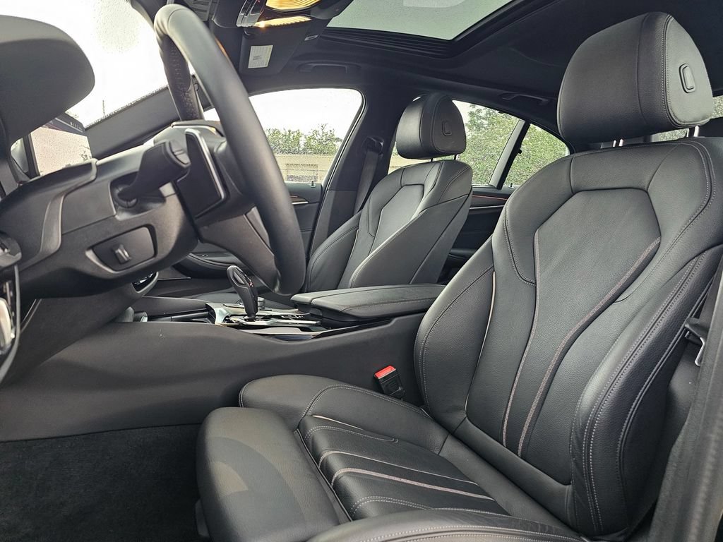 Used 2023 BMW 530i w/ Premium Package RWD image 14