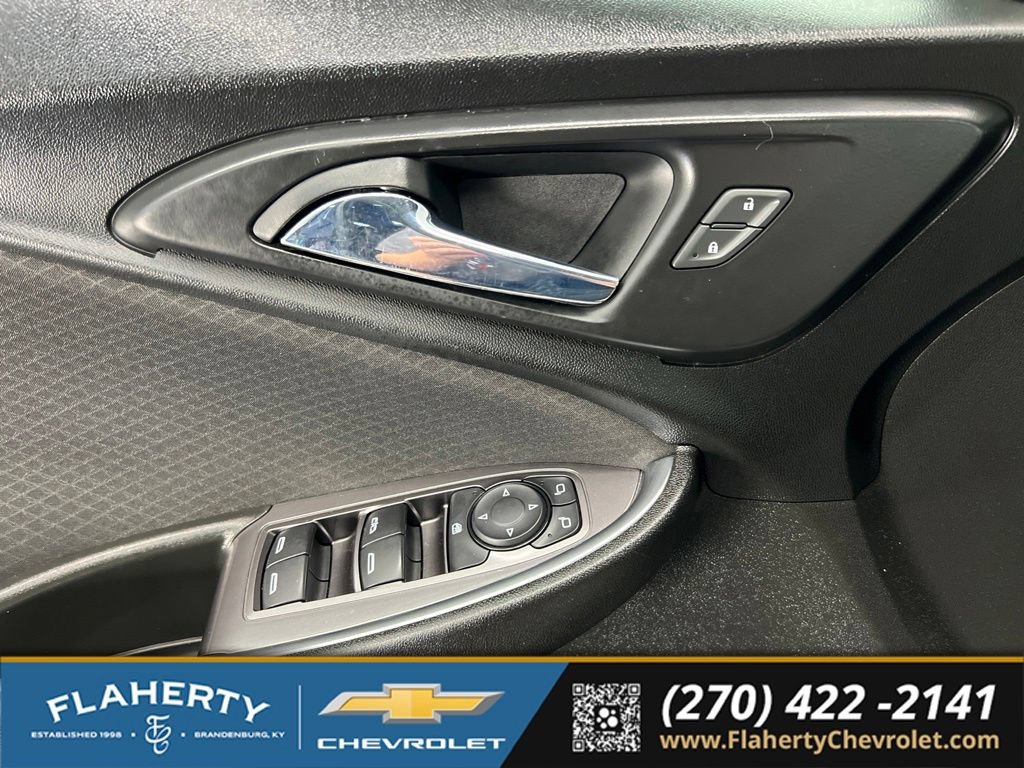 Used 2021 Chevrolet Malibu LT FWD image 21