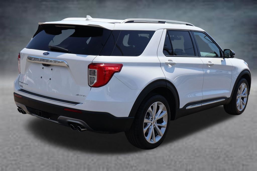 Used 2022 Ford Explorer Platinum w/ Equipment Group 601A AWD/4WD image 3