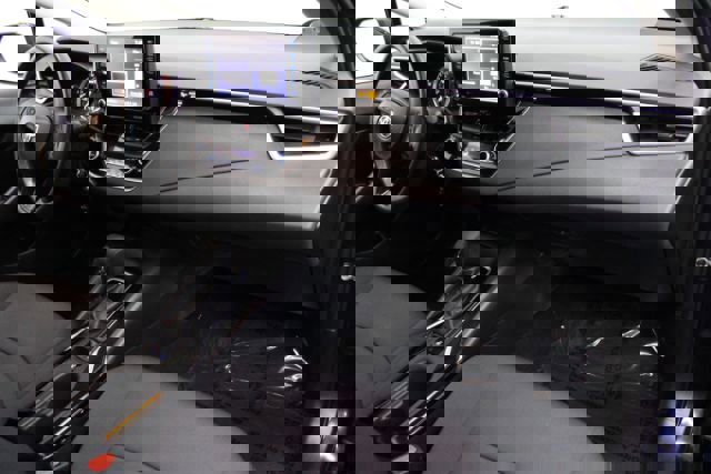 Used 2022 Toyota Corolla LE image 24