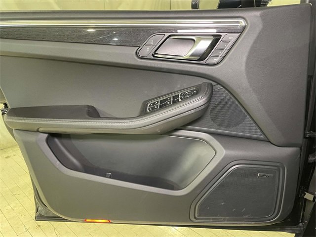 Used 2025 Porsche Macan image 87