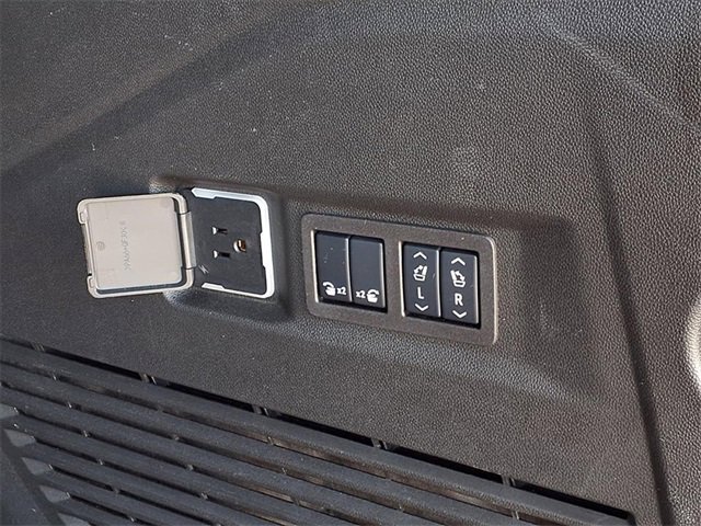 Used 2024 GMC Yukon AT4 w/ AT4 Premium Package image 86