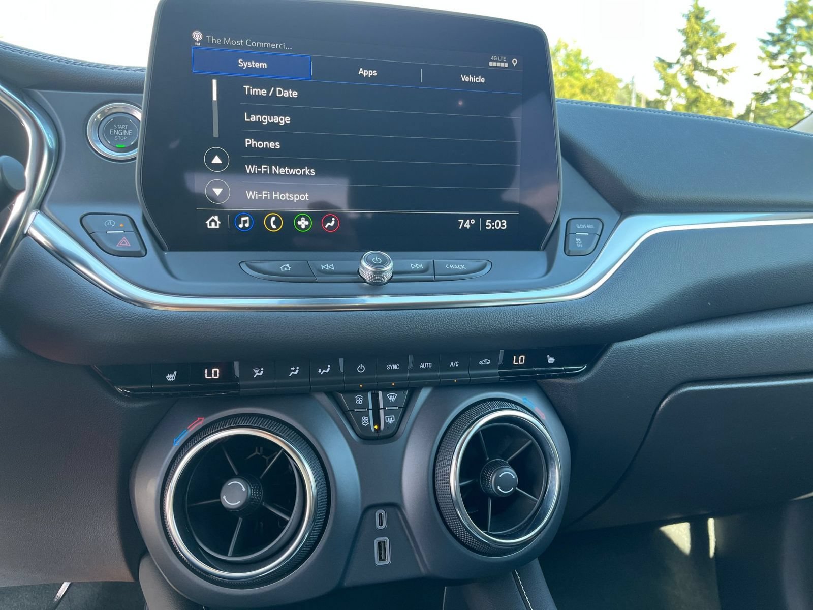 Used 2025 Chevrolet Blazer LT FWD image 20