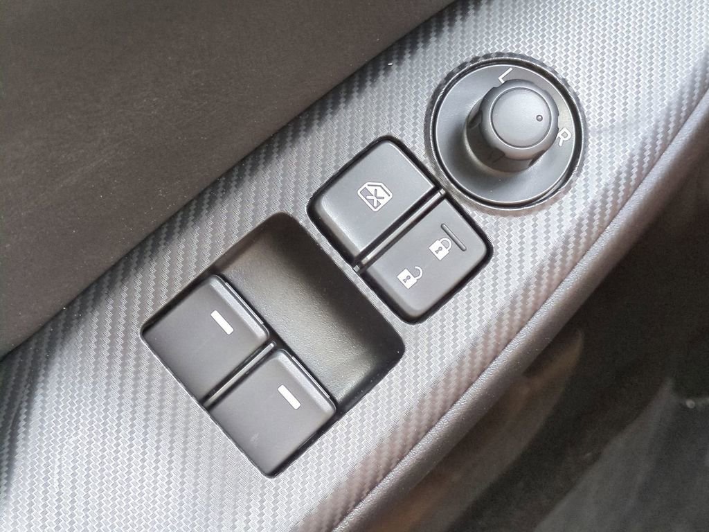 New 2026 MAZDA MX-5 Miata Club w/ Interior Package RWD image 21