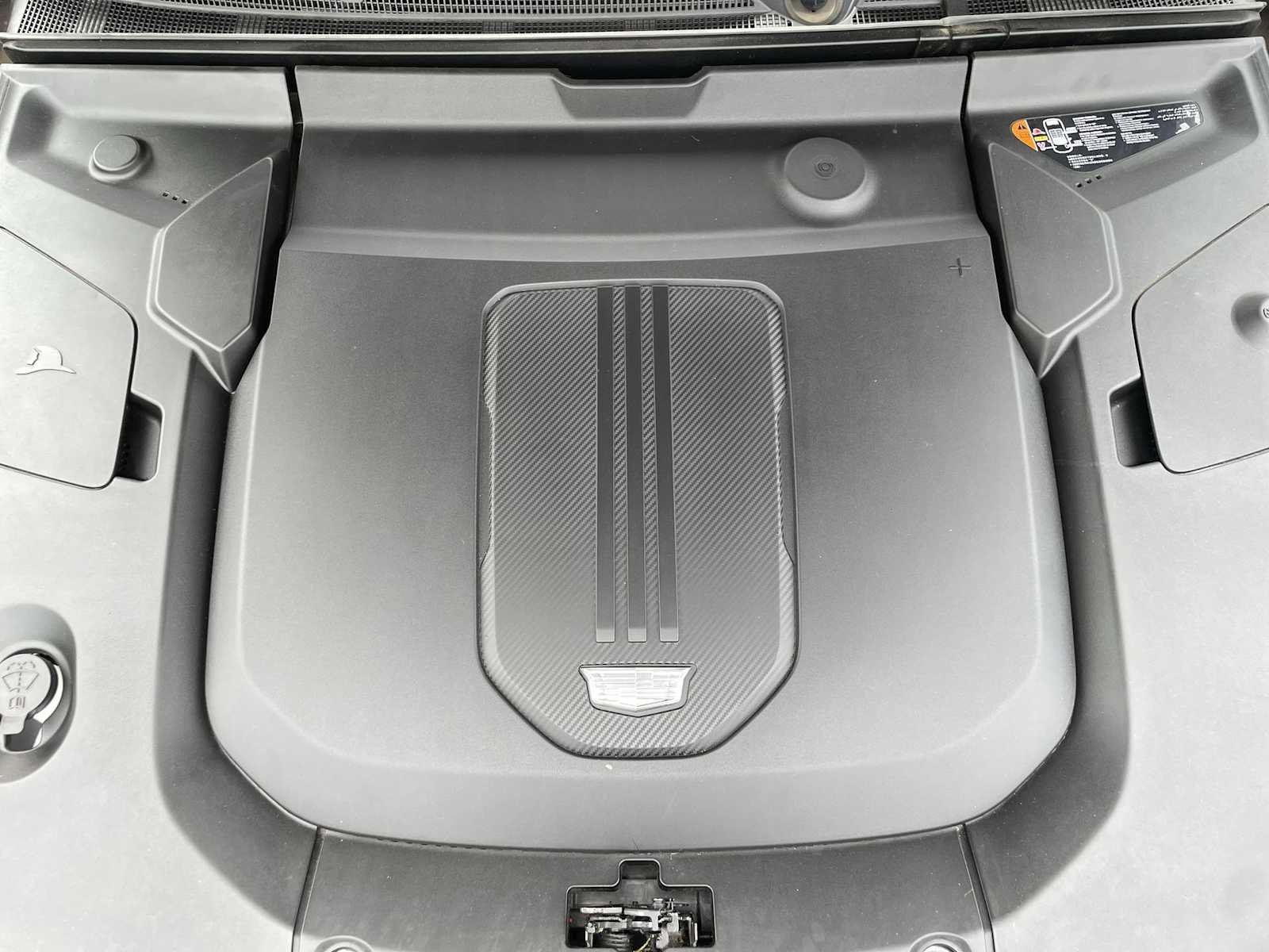 Certified 2024 Cadillac Lyriq Luxury AWD/4WD image 31