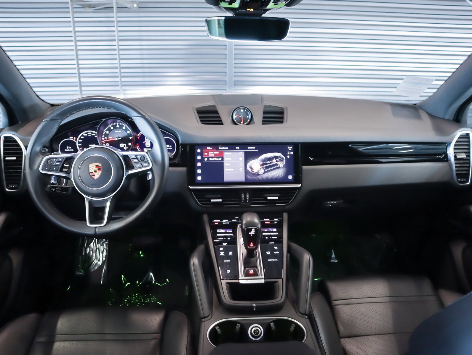 Certified 2023 Porsche Cayenne image 12