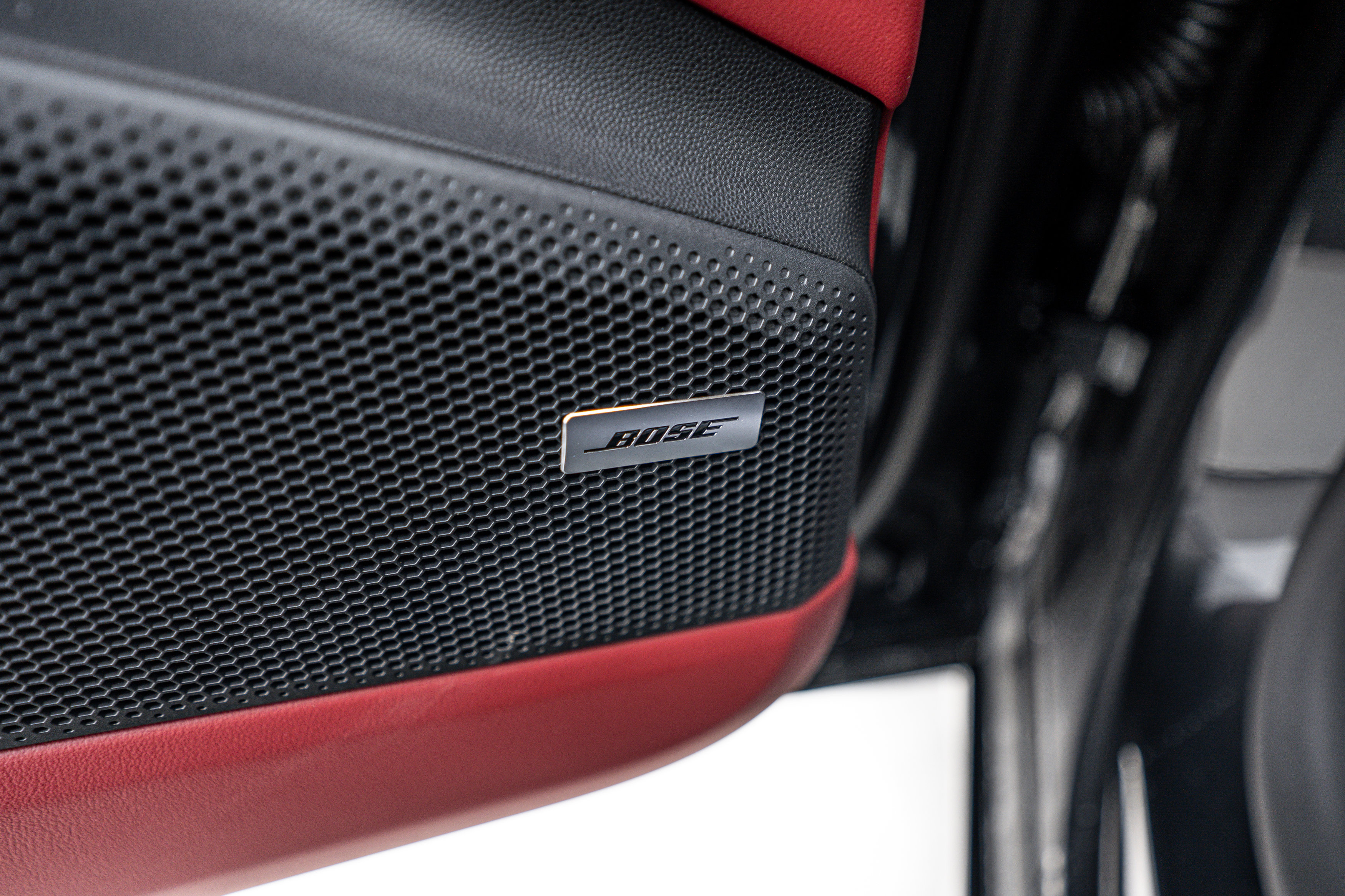 New 2025 Porsche Macan 4S Electric image 19