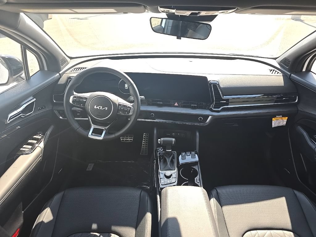 Certified 2025 Kia Sportage X-Pro AWD/4WD image 13