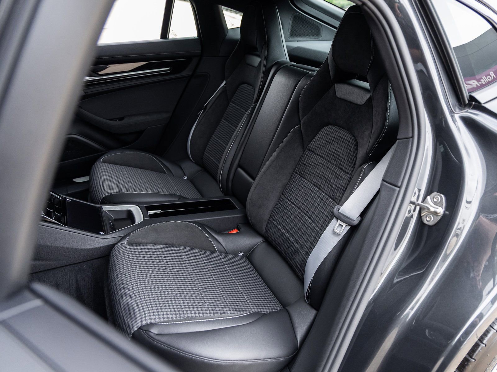 New 2026 Porsche Panamera 4 AWD/4WD image 36