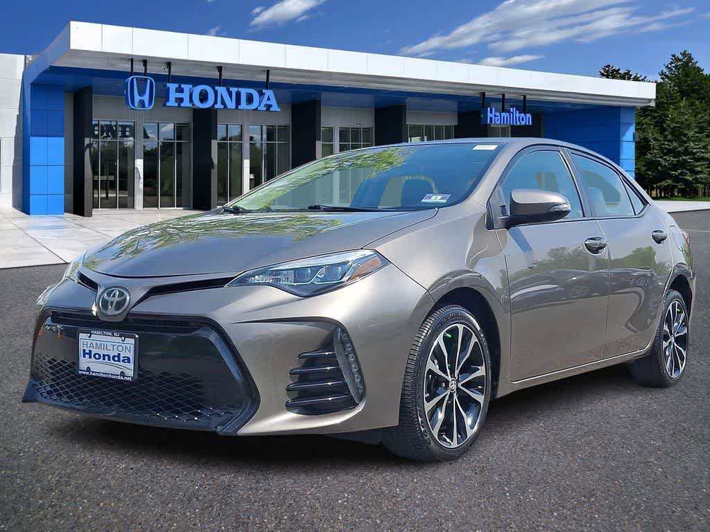 Used 2017 Toyota Corolla SE w/ SE Premium Package FWD image 1