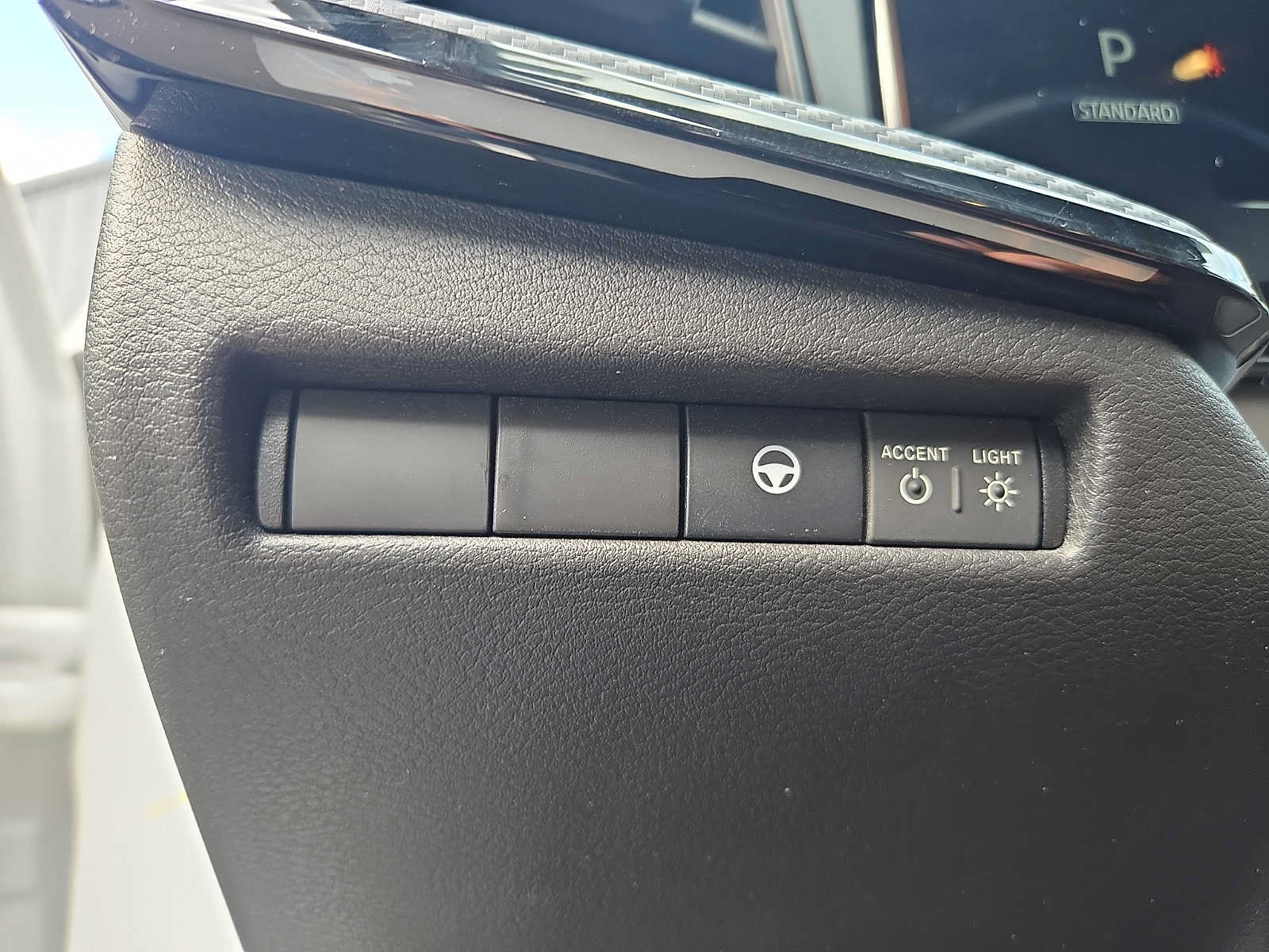 Certified 2025 Nissan Kicks SR w/ Illumination Package AWD/4WD image 22