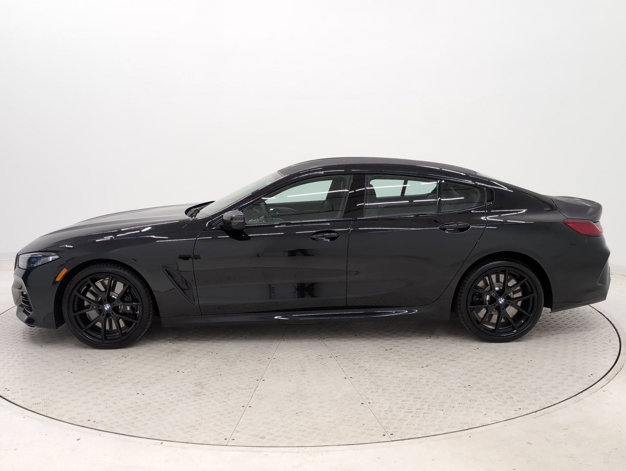 New 2026 BMW M850i xDrive w/ M Carbon Exterior Package image 2