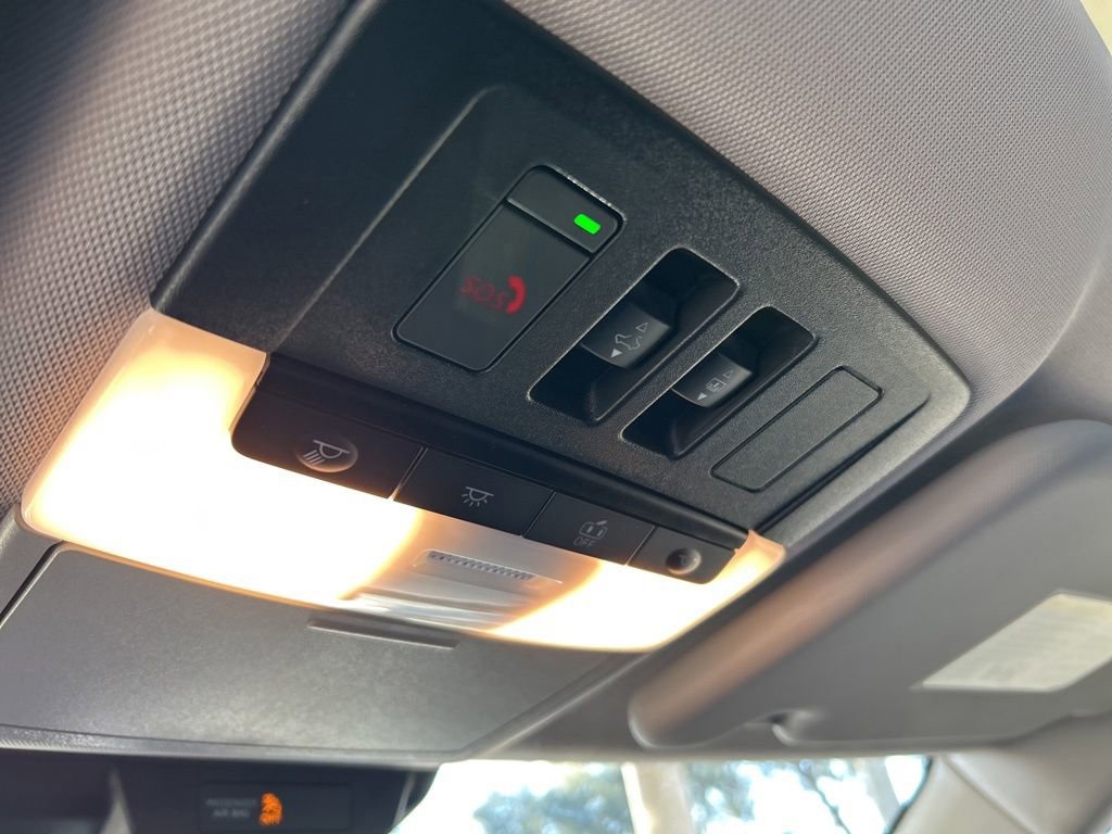 New 2025 Mitsubishi Outlander SE image 46