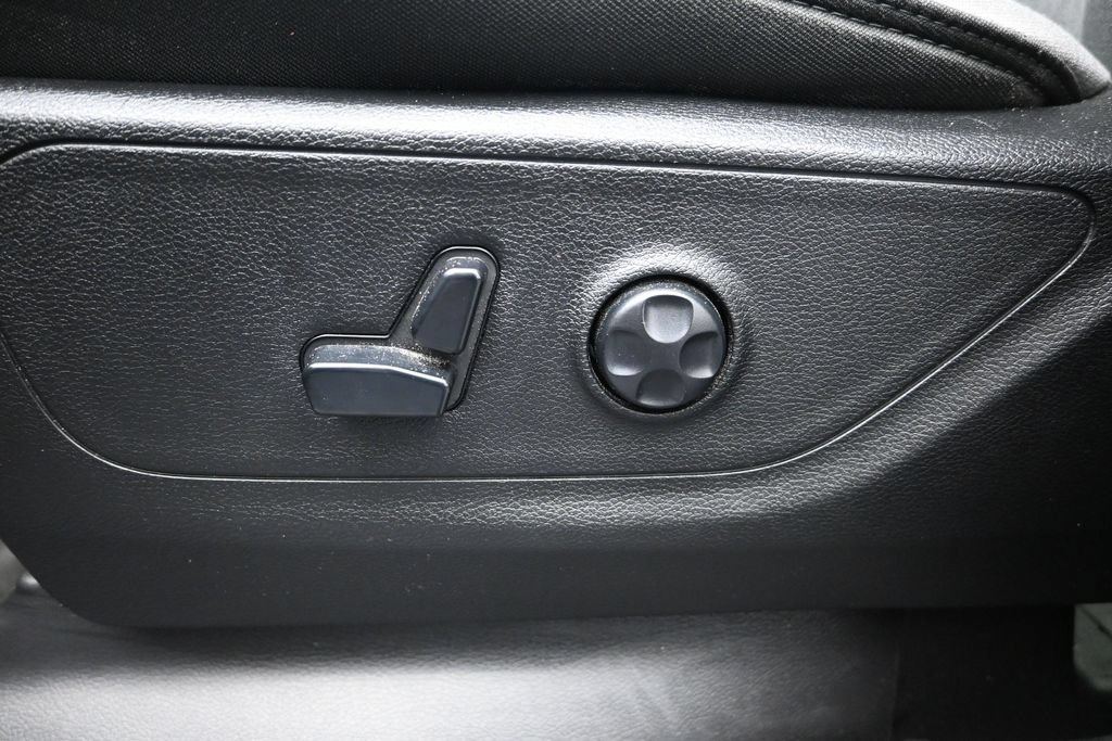 Used 2021 RAM 1500 Big Horn RWD image 11