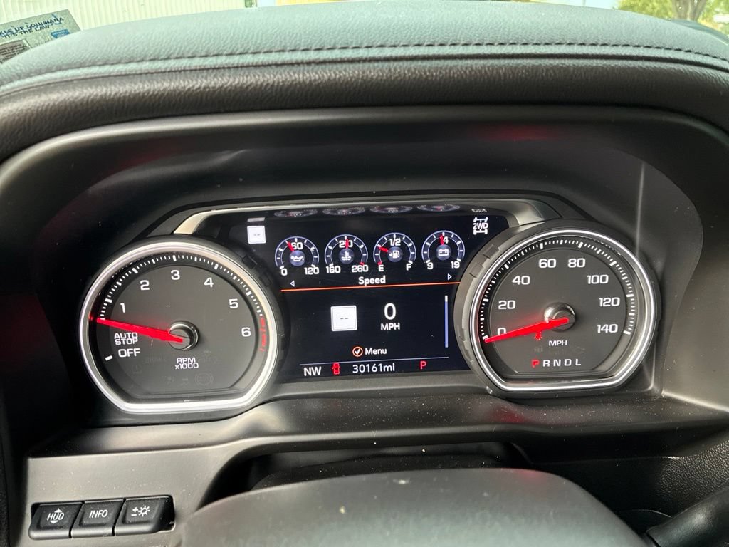 Used 2021 Chevrolet Silverado 1500 High Country w/ Technology Package AWD/4WD image 26